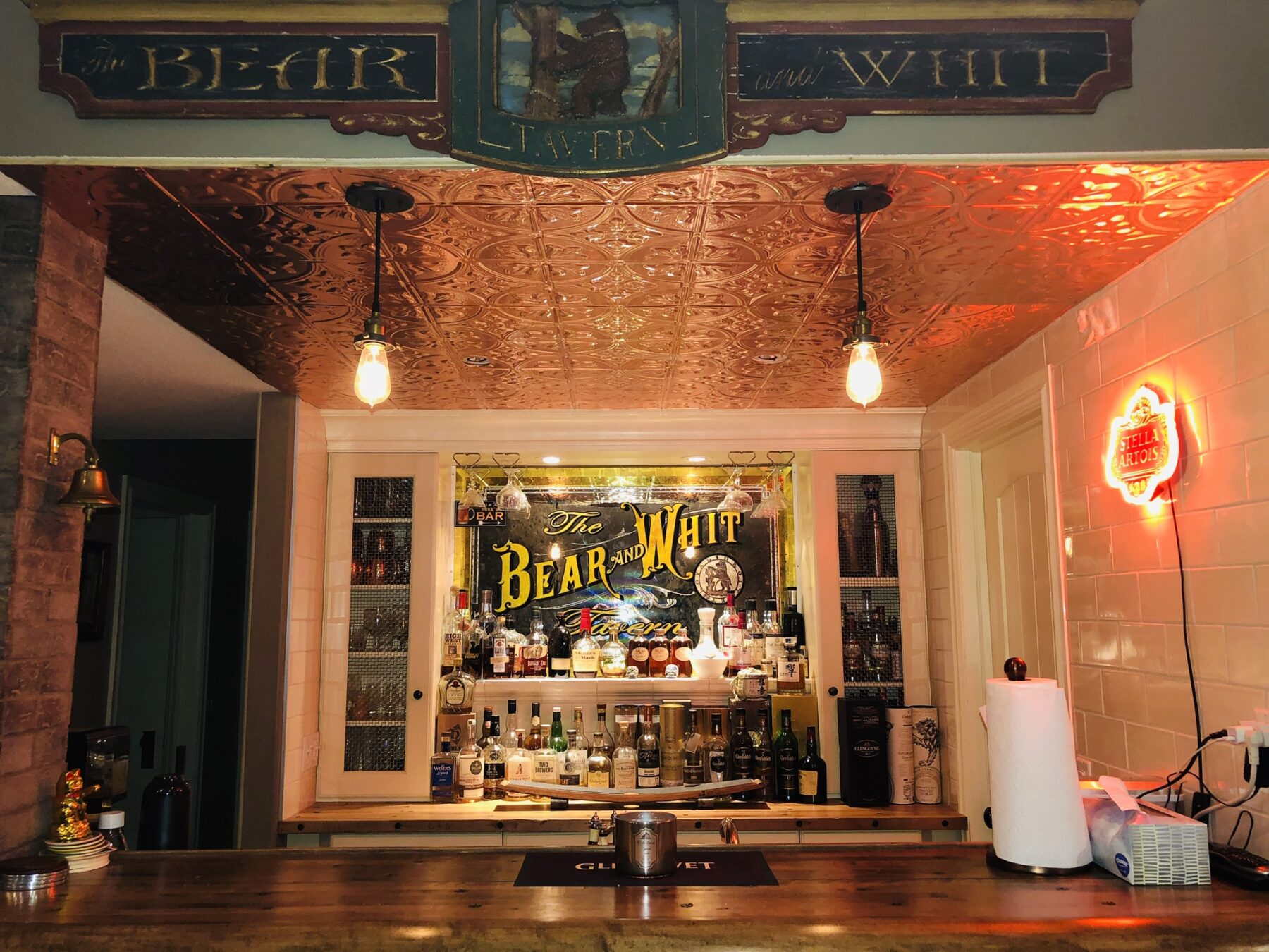 bear and whit tavern