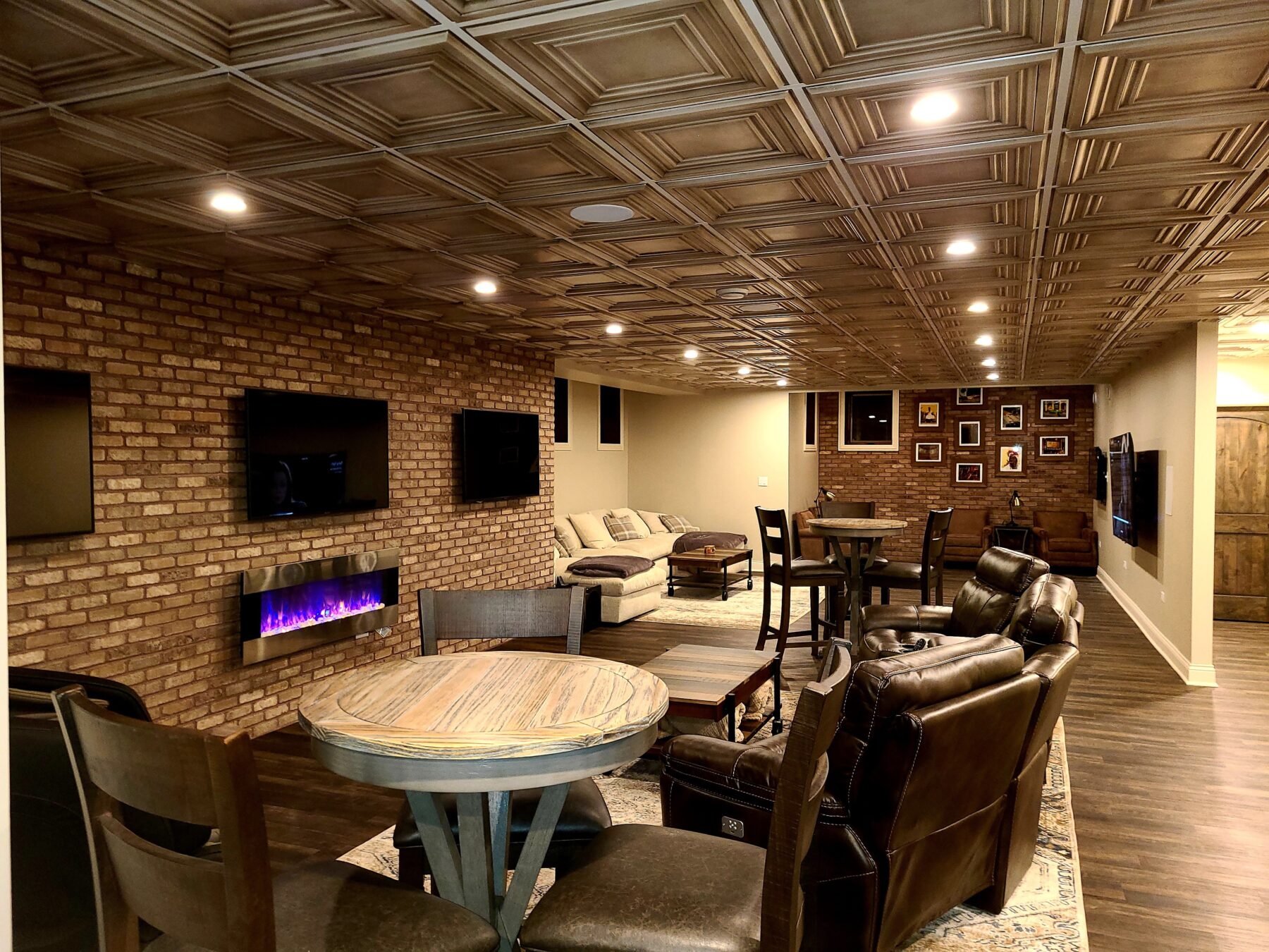 lounge basement