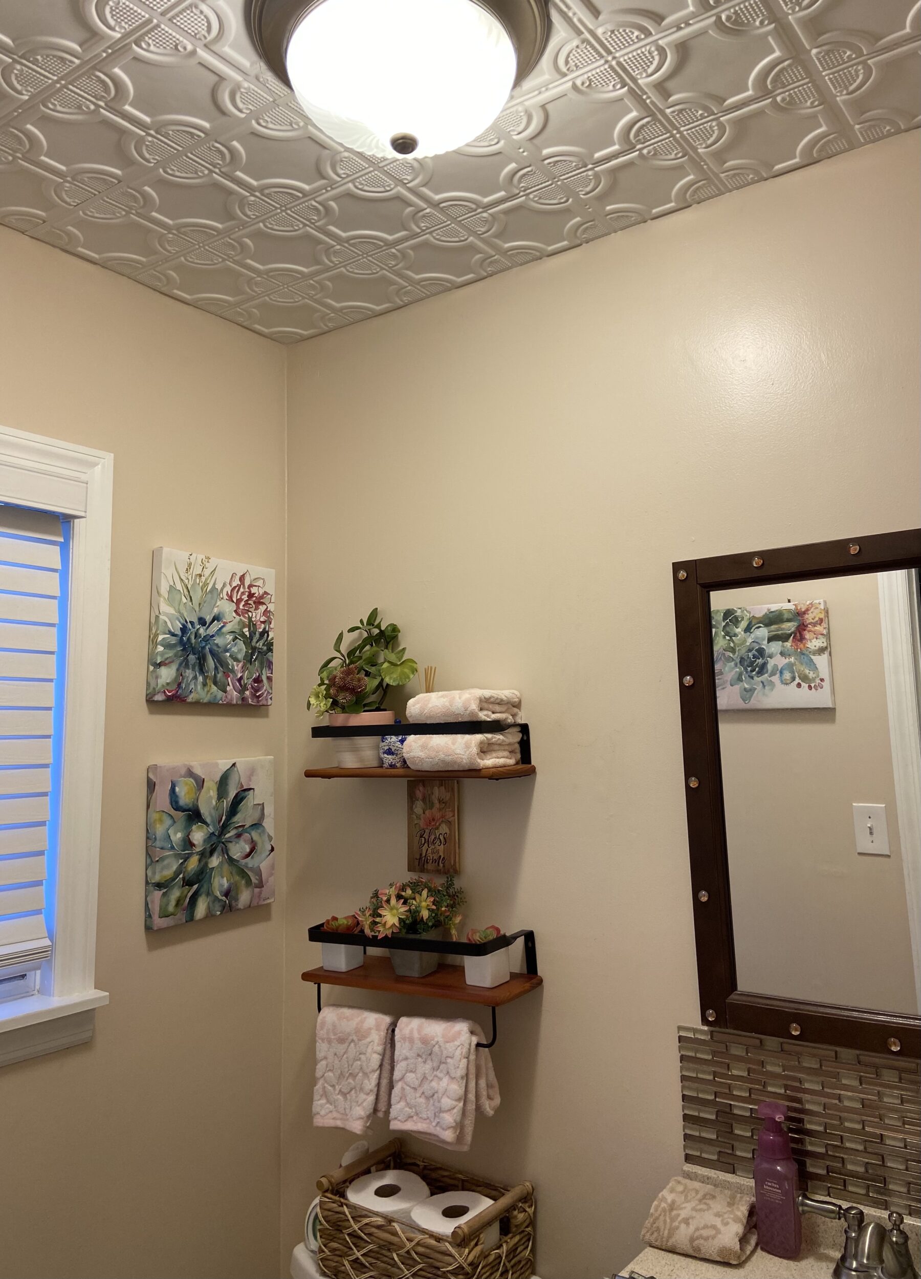 small bathroom renovation 