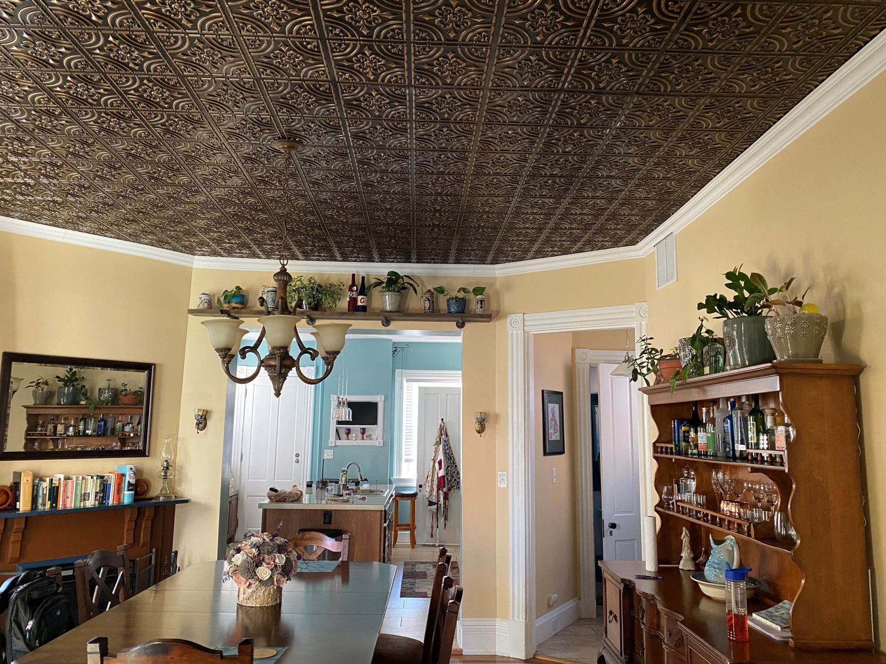 ceiling tiles and crown molding