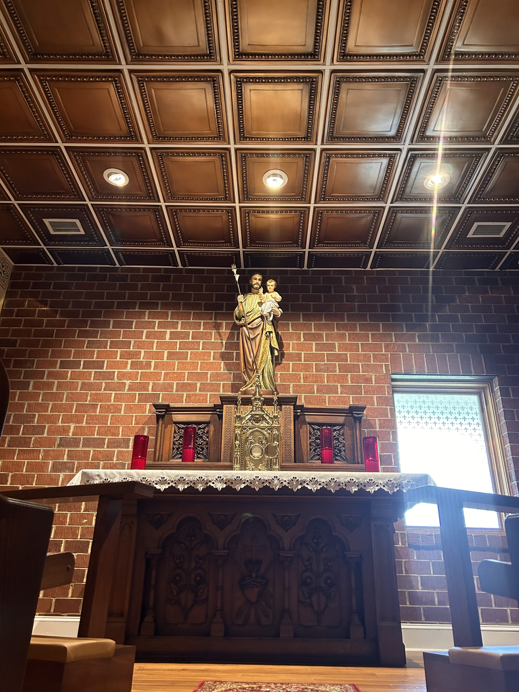 24 hour eucharistic adoration chapel