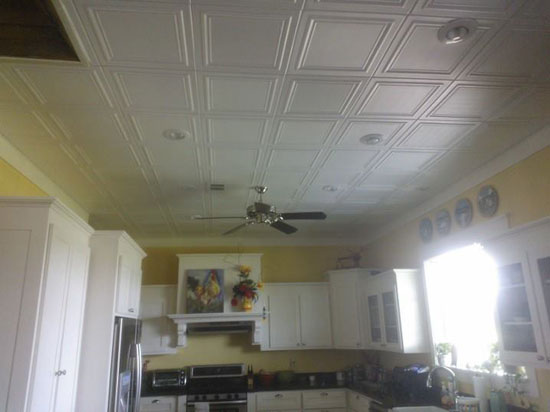 Kitchen With Decorative Ceiling Tiles R24 