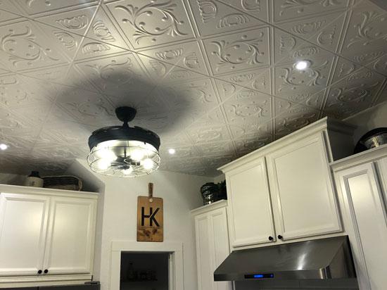 Diamond Wreath Glue-up Styrofoam Ceiling Tile 20 in x 20 in – #R02