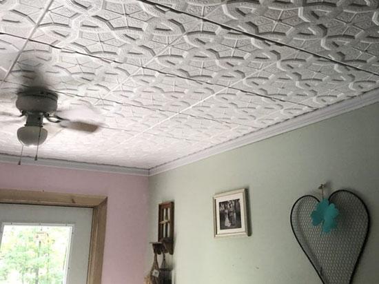 Styrofoam Ceiling Tile – 20″x20″ – #R179