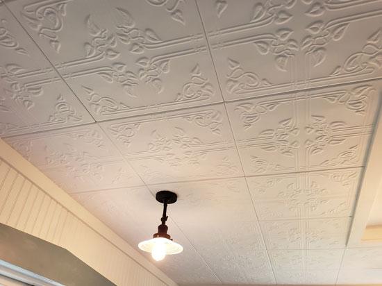 Ivy Leaves Glue-up Styrofoam Ceiling Tile 20 in x 20 in – #R37